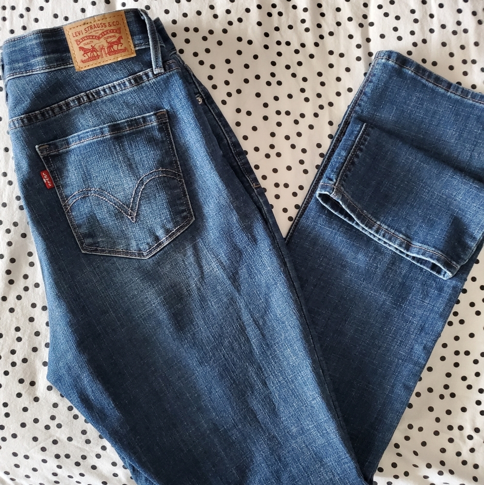 Levi's perfect waist